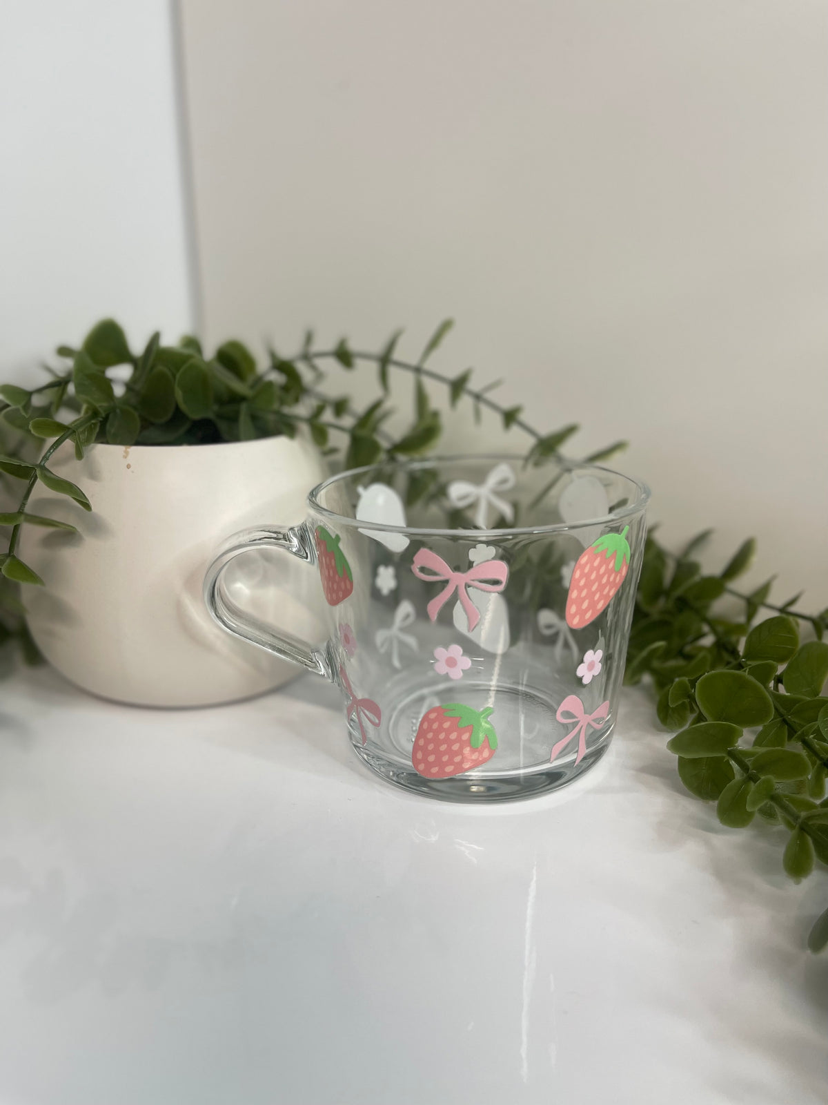 Strawberries and bows clear glass mug