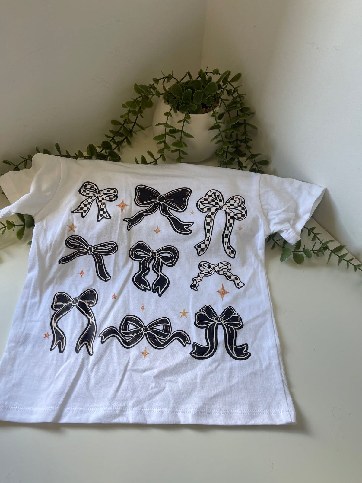 Bows T-shirt