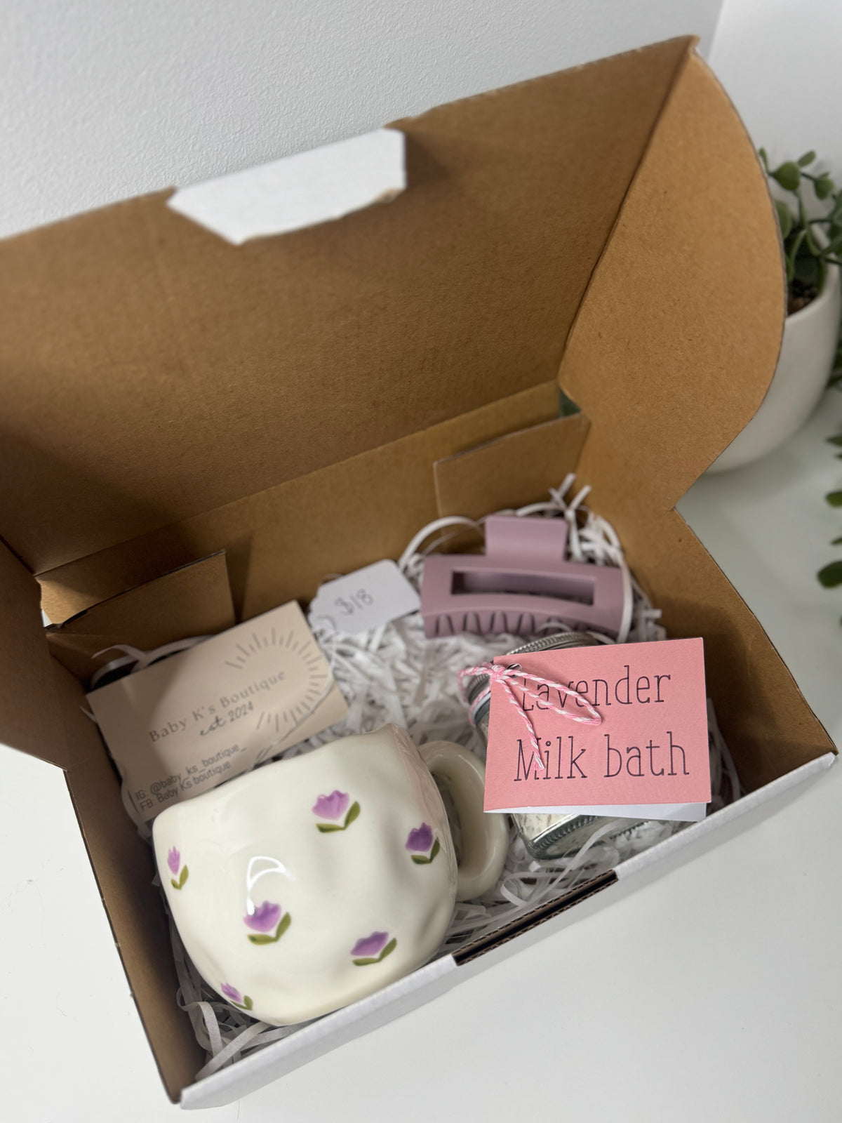 Purple mug gift box