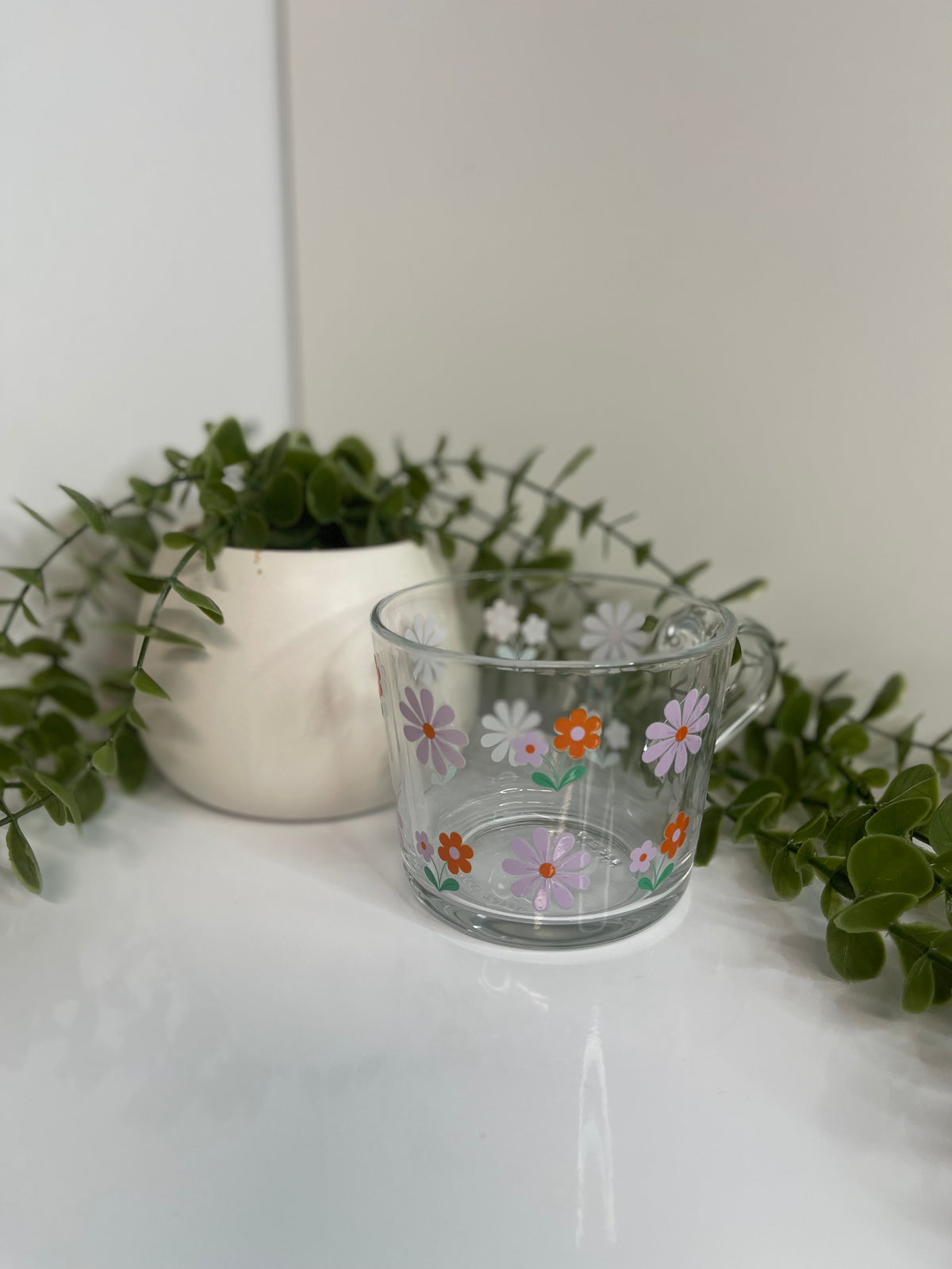 Flowers clear glass mug