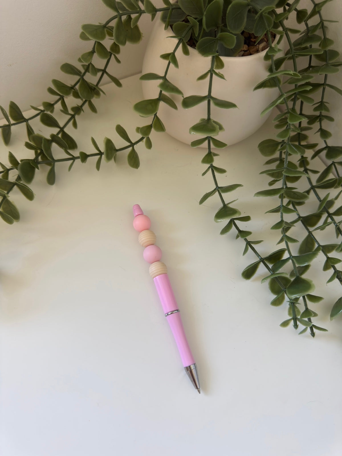 Pink pen