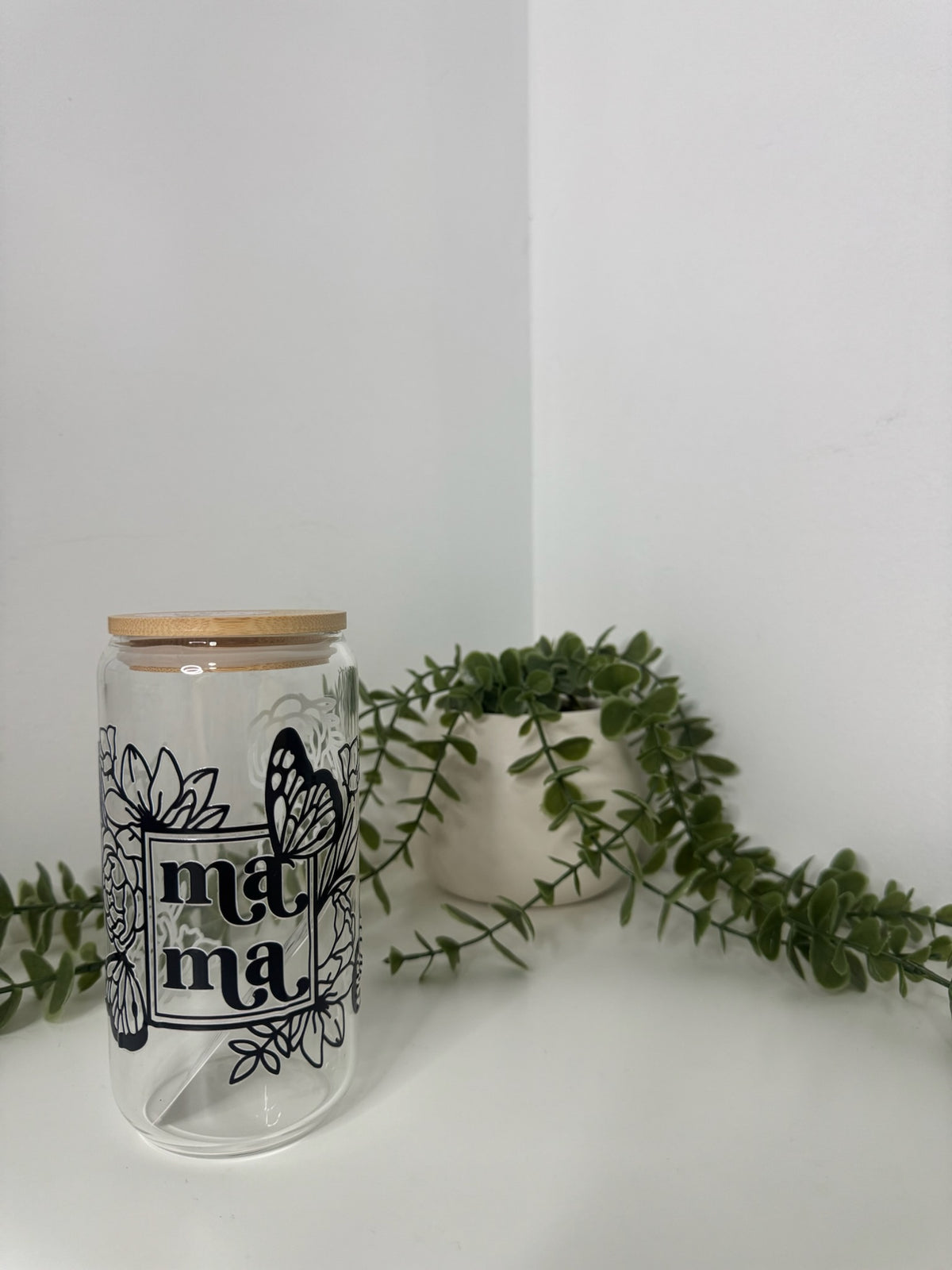Mama beer can glass