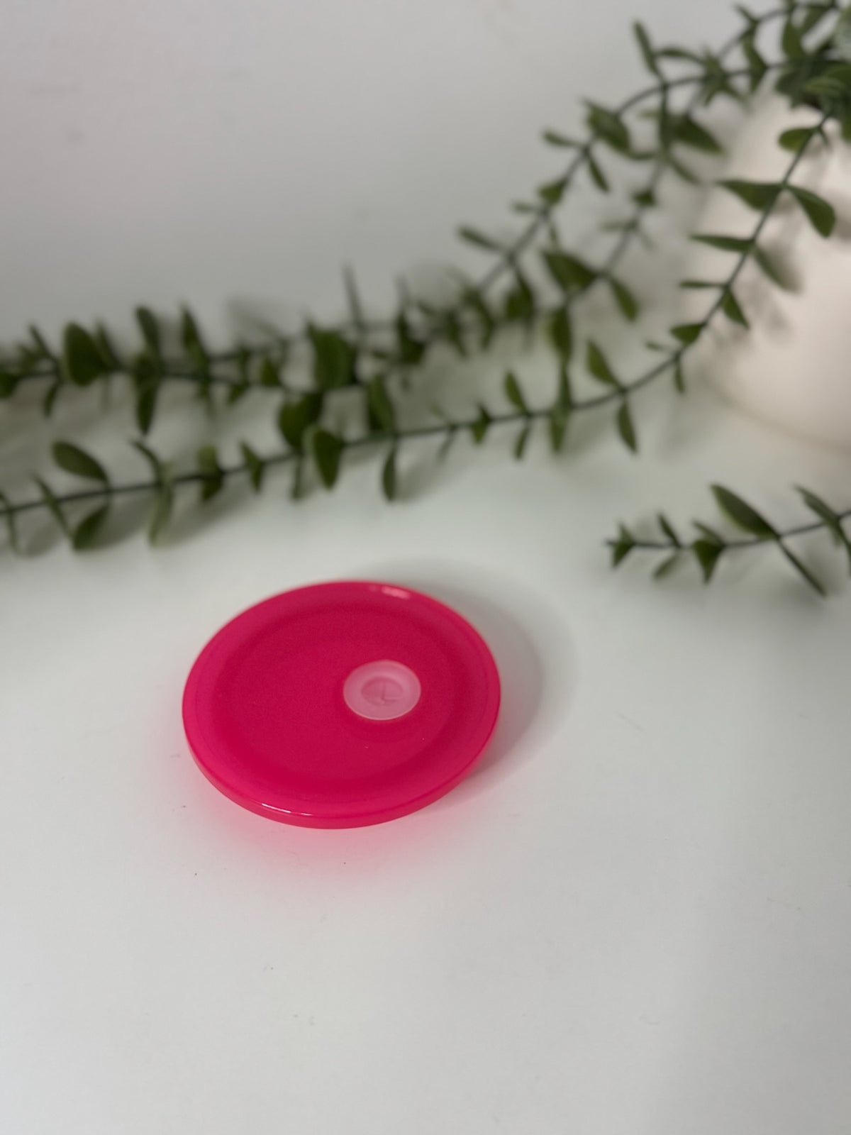 Pink replacement lid