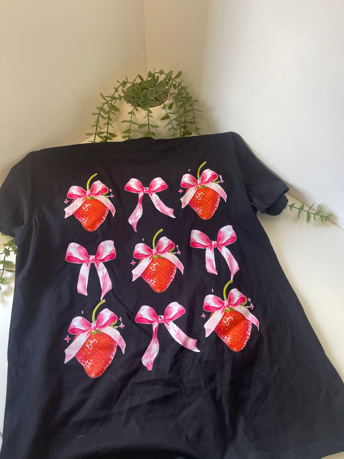 Strawberries and bows T-shirt
