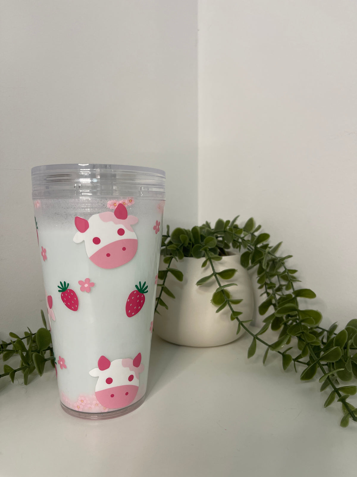 Cows 16oz stadium tumbler snow globe
