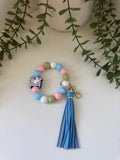 Combi van wristlet