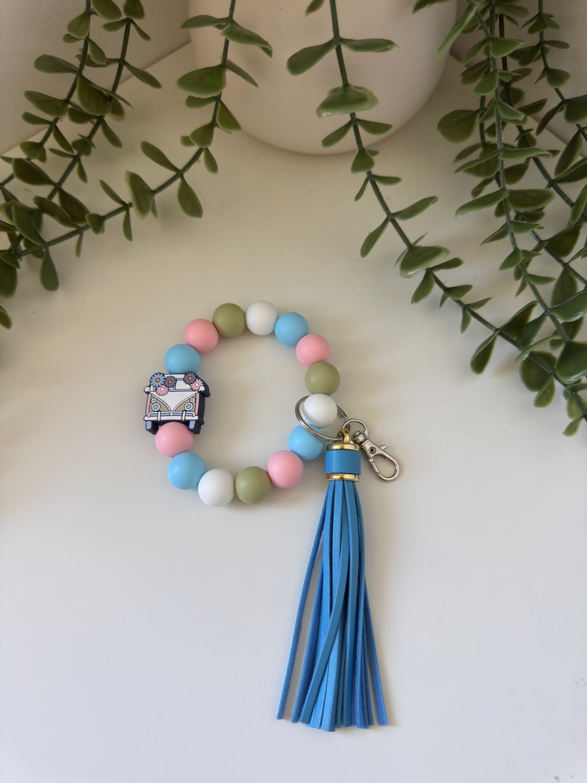 Combi van wristlet
