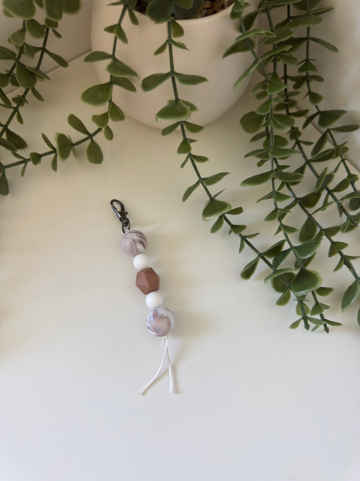 Brown marble string keychain